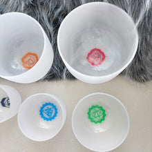 Load image into Gallery viewer, 7 Chakra Quartz Crystal Singing Bowl  + 2 FREE Carrying Cases