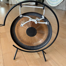 Load image into Gallery viewer, OUTLET - 10inch Chau Gong + FREE C-Stand and Mallet