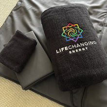 Load image into Gallery viewer, Red Light Therapy PEMF Sauna Blanket + FREE pillow and towel sack