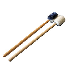 Load image into Gallery viewer, 2pcs Felt Gong Mallet Set with Wooden Handles