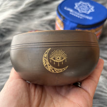 Load image into Gallery viewer, 4 inch Oracle Tibetan Singing Bowl + FREE Case, Mallet and O-ring