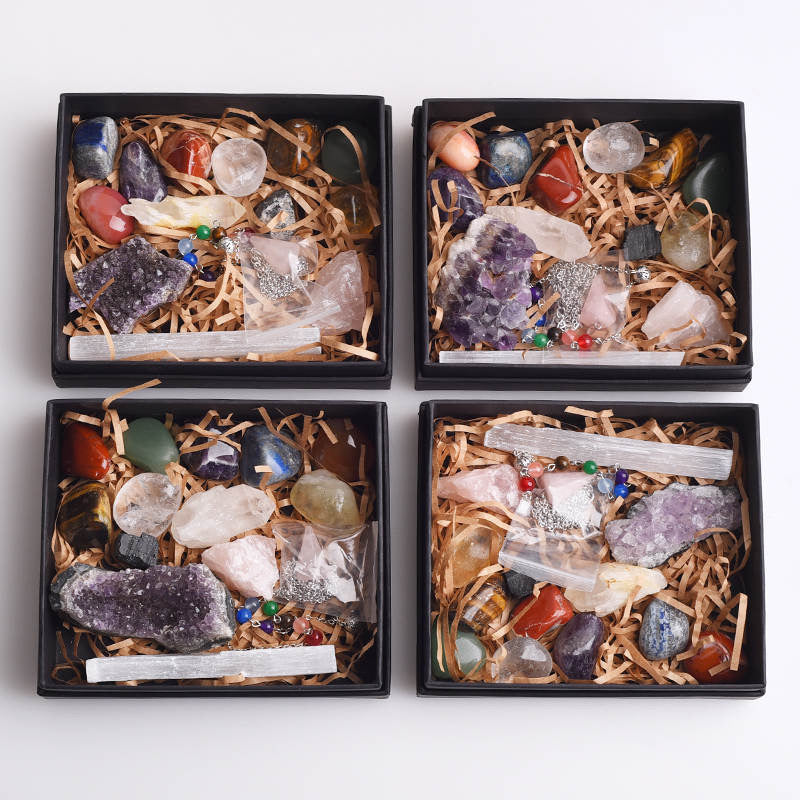 Wholesale - Crystal and Chakra Healer - 14 piece Crystal Boxed Set (10