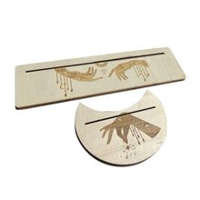 Load image into Gallery viewer, 2 pcs Wooden Oracle Card Display Holder