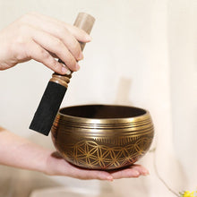 Load image into Gallery viewer, 14cm Nepal Tibetan Singing Bowl + FREE Mallet and O-ring