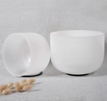 Load image into Gallery viewer, Binaural Beat Frosted Singing Bowl Set + 2 FREE Carrying Cases, Mallets and O-rings