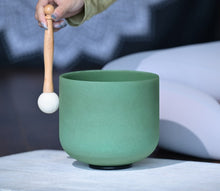 Load image into Gallery viewer, 8 Inch Emerald Gemstone Fusion Crystal Singing Bowl + FREE Mallet and O-ring
