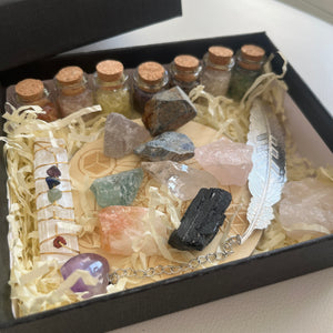 19 Piece Raw Crystal Boxed Set