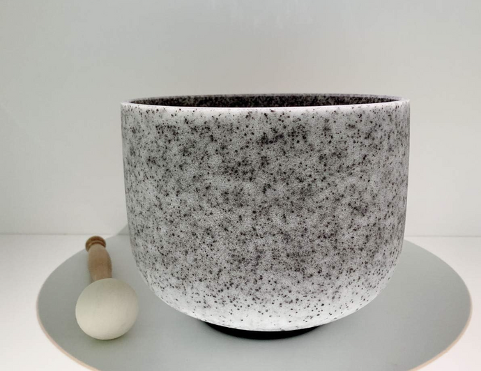 10 inch Obsidian Fusion Crystal Singing Bowl – Heart Chakra (F Note) + FREE Mallet & O-Ring