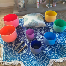 Load image into Gallery viewer, 7 Chakra Quartz Crystal Singing Bowl Set - Solid Rainbow Colored + 2 FREE Carrying Cases