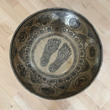 Load image into Gallery viewer, 18 inch Standing Foot Tibetan Singing Bowl with FREE Bag, Cushion and Mallet